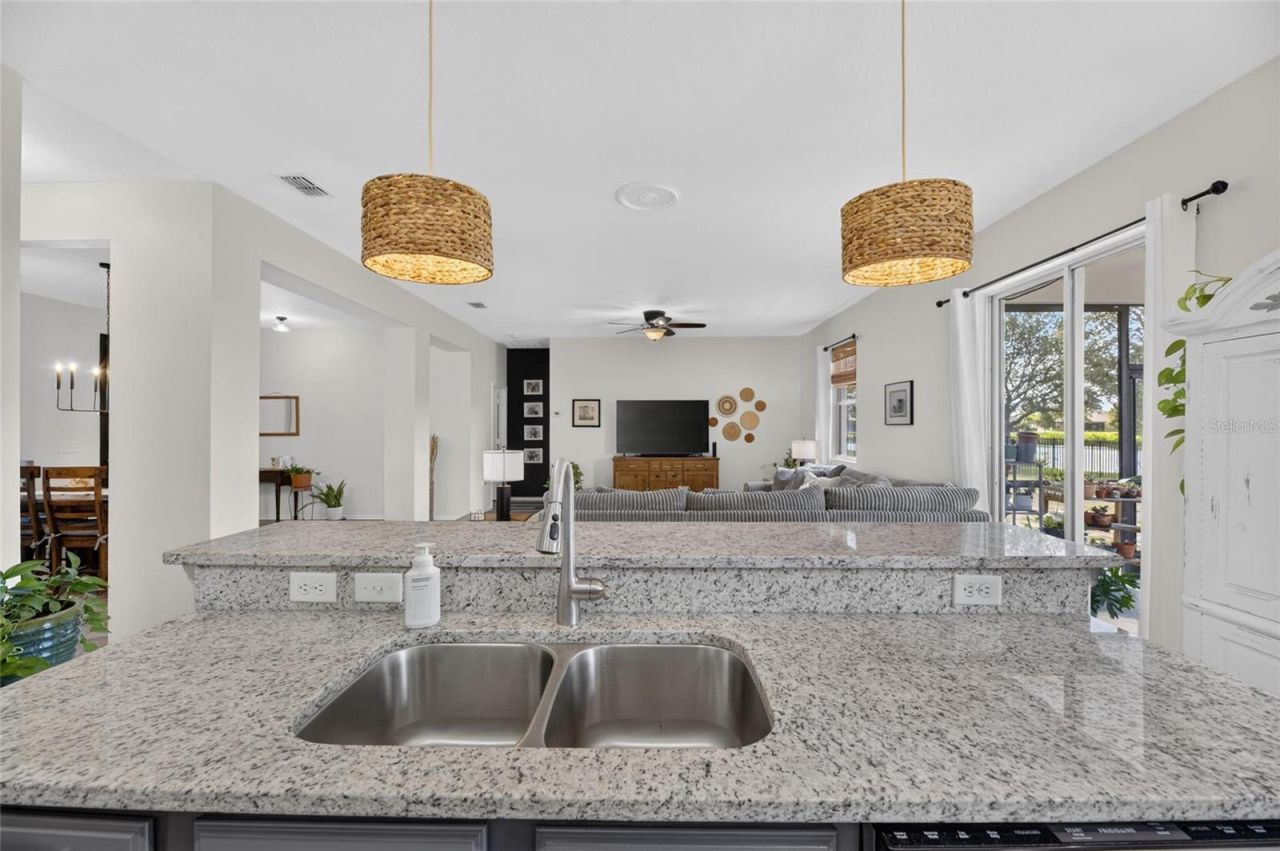 203 Star Shell Drive , Apollo Beach, FL 33572 Photo