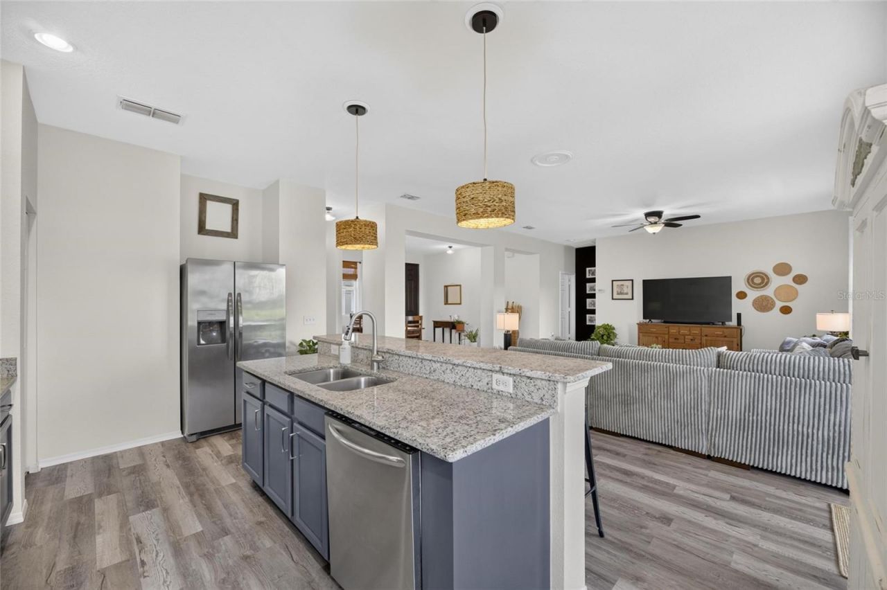 203 Star Shell Drive , Apollo Beach, FL 33572 Photo