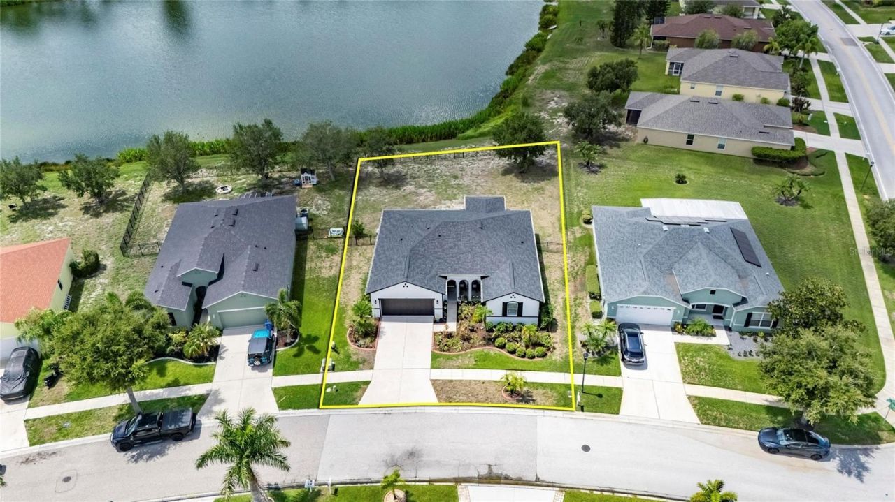 203 Star Shell Drive , Apollo Beach, FL 33572 Photo