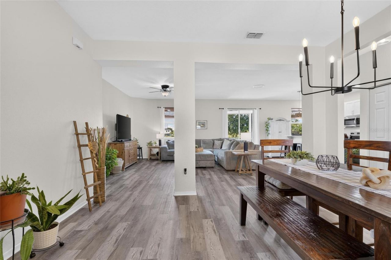 203 Star Shell Drive , Apollo Beach, FL 33572 Photo