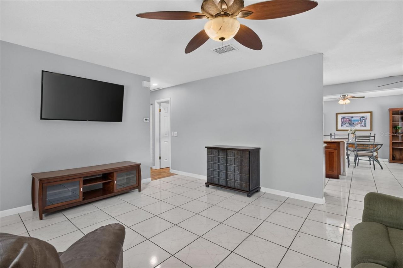 8153 Candlewoode Drive, Largo, FL 33773 Photo