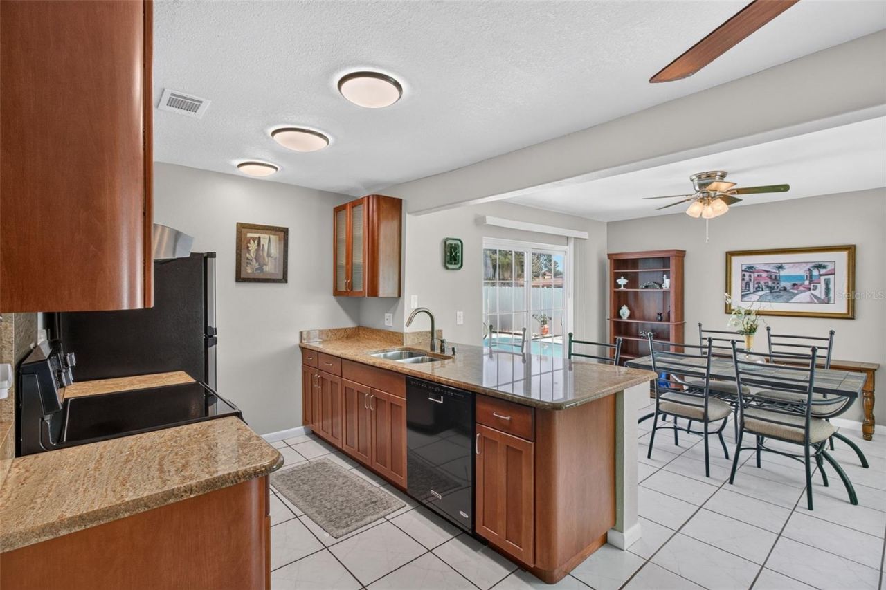 8153 Candlewoode Drive, Largo, FL 33773 Photo