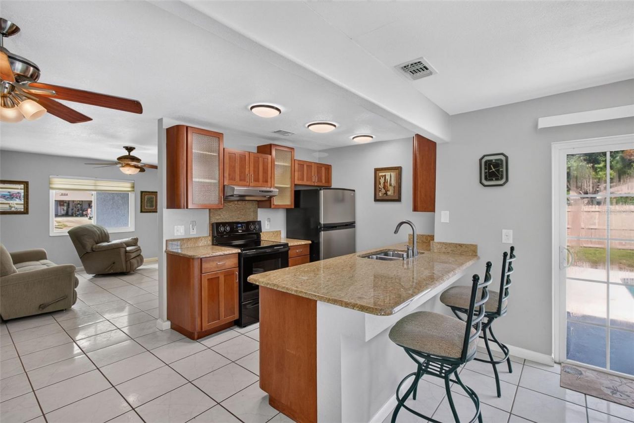 8153 Candlewoode Drive, Largo, FL 33773 Photo