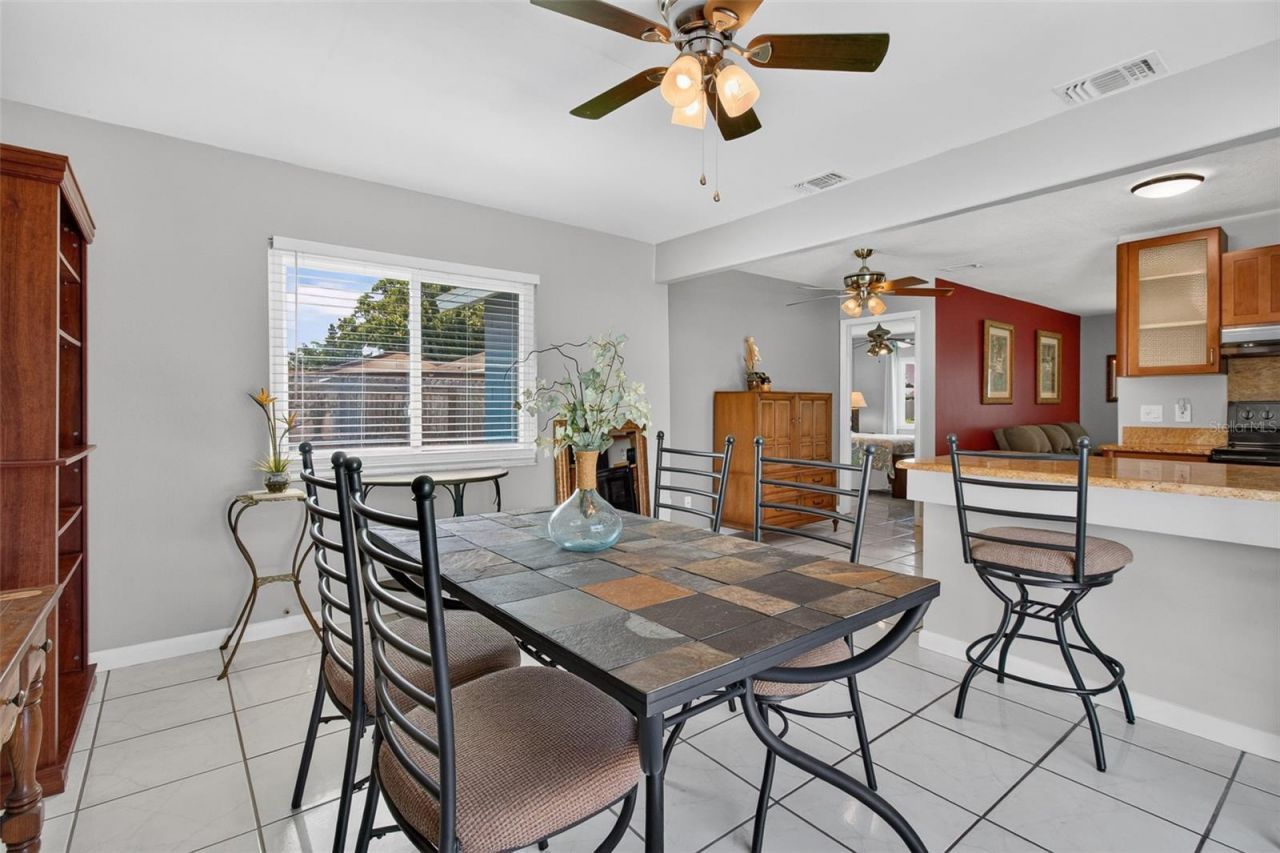 8153 Candlewoode Drive, Largo, FL 33773 Photo