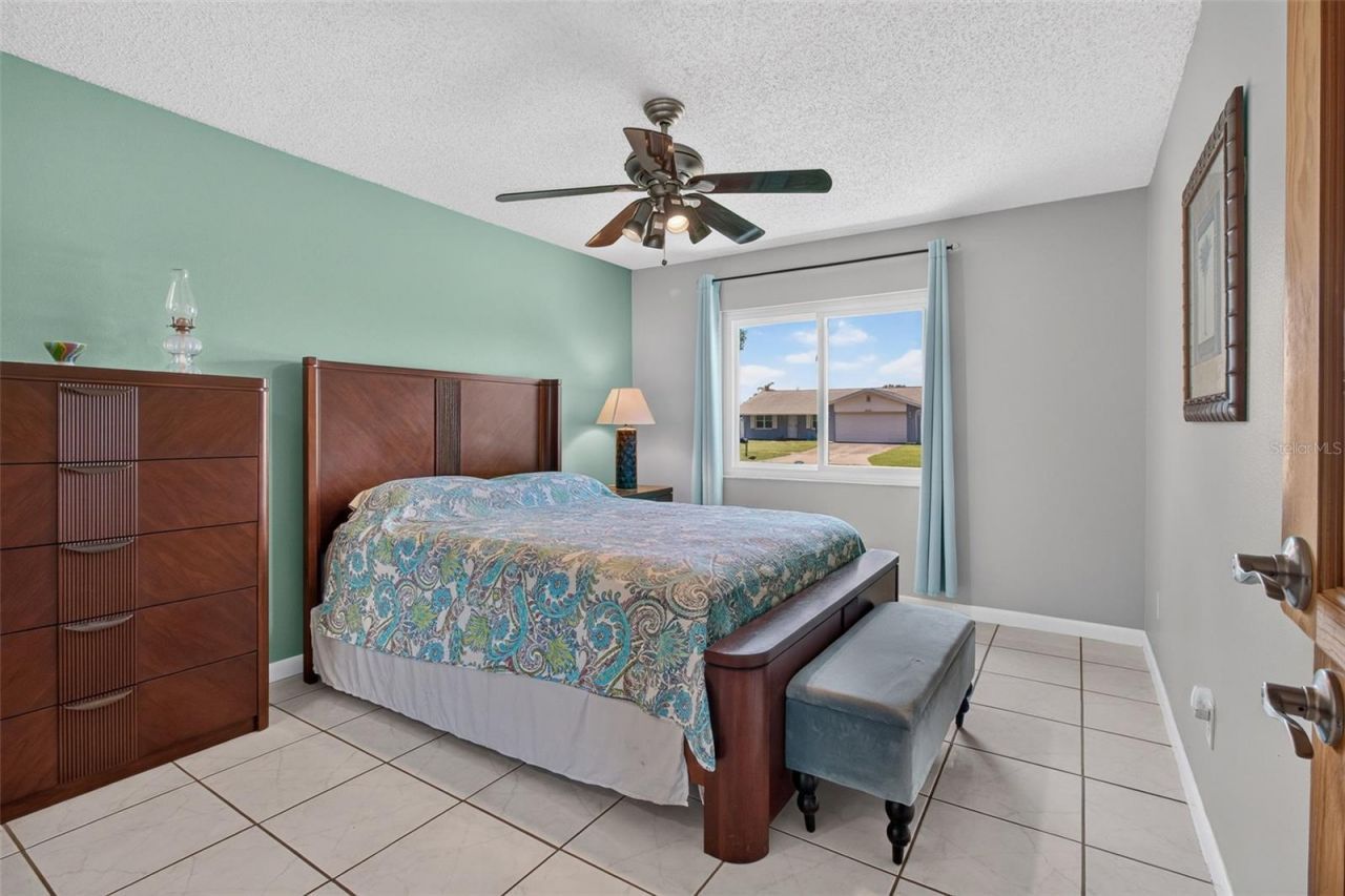 8153 Candlewoode Drive, Largo, FL 33773 Photo