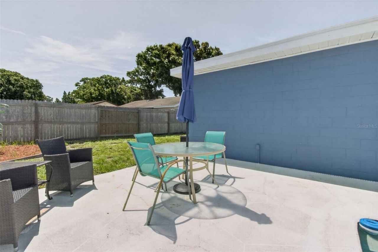 8153 Candlewoode Drive, Largo, FL 33773 Photo