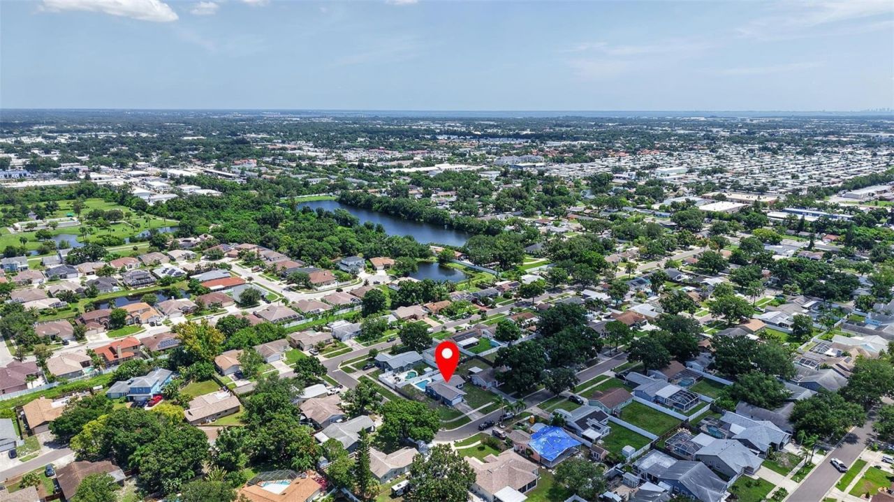 8153 Candlewoode Drive, Largo, FL 33773 Photo