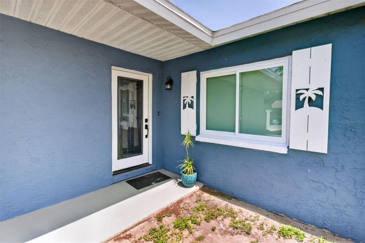 8153 Candlewoode Drive, Largo, FL 33773 Photo
