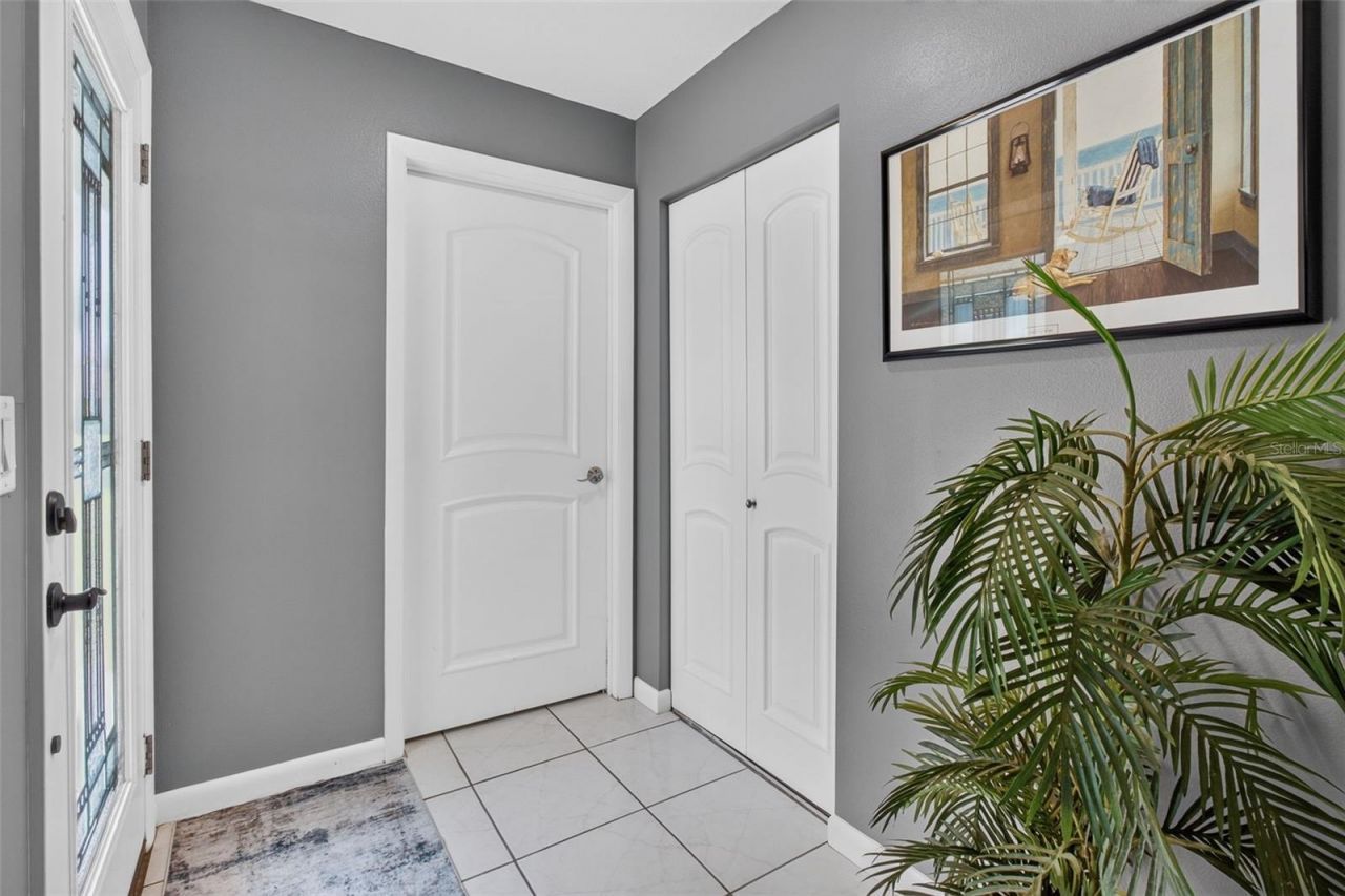 8153 Candlewoode Drive, Largo, FL 33773 Photo