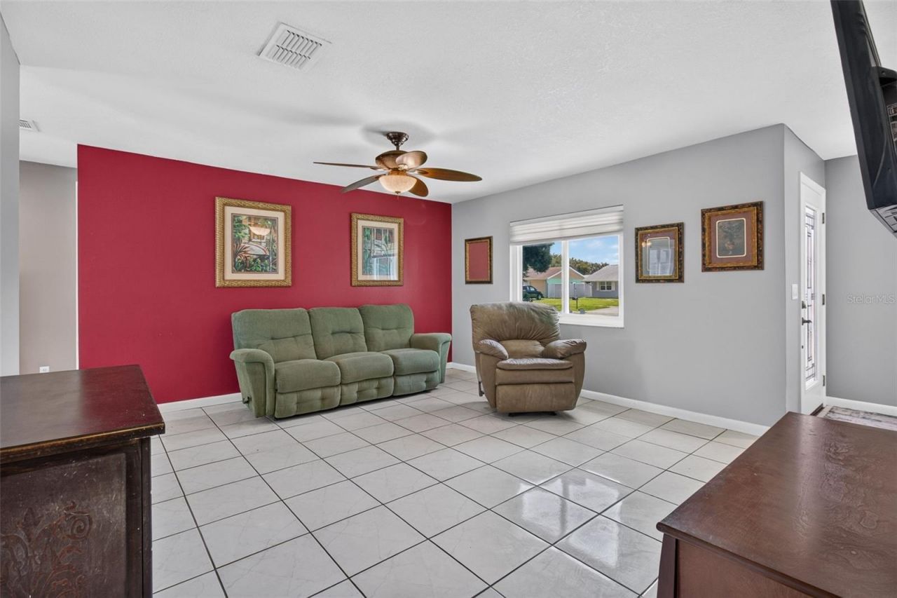 8153 Candlewoode Drive, Largo, FL 33773 Photo