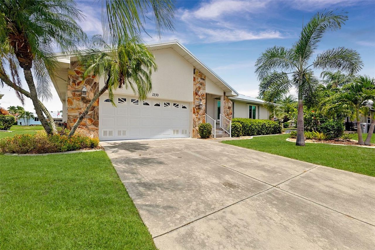 1230 Swan Court, Punta Gorda, FL 33950 Photo