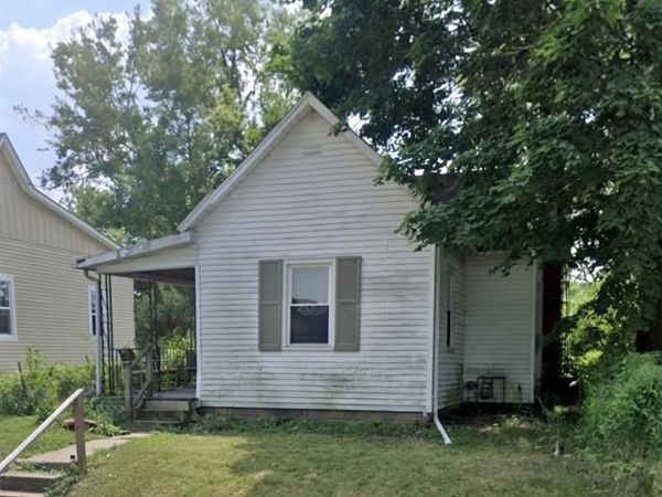 319 W 10Th Street, Muncie, IN 47302