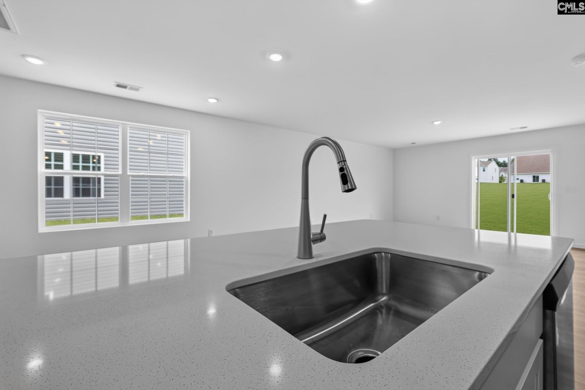 440 Happy Hollow Drive  Photo 12