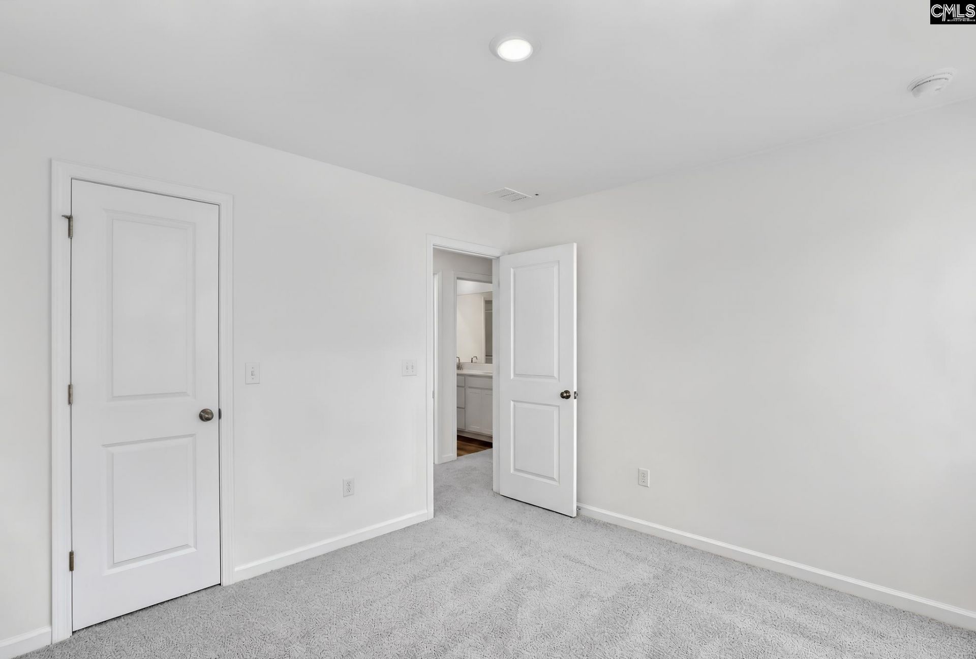 440 Happy Hollow Drive  Photo 16