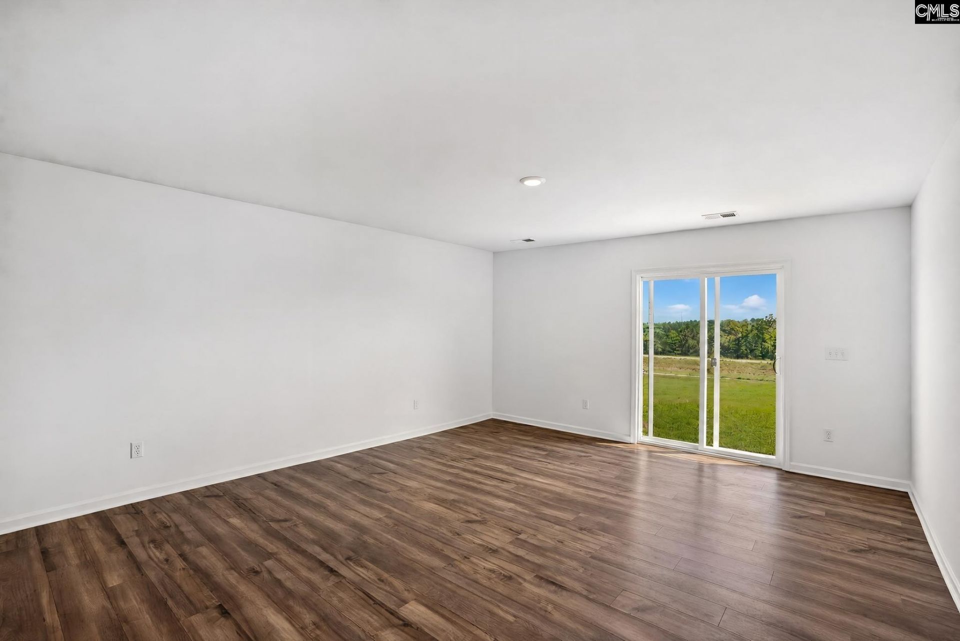 440 Happy Hollow Drive  Photo 9