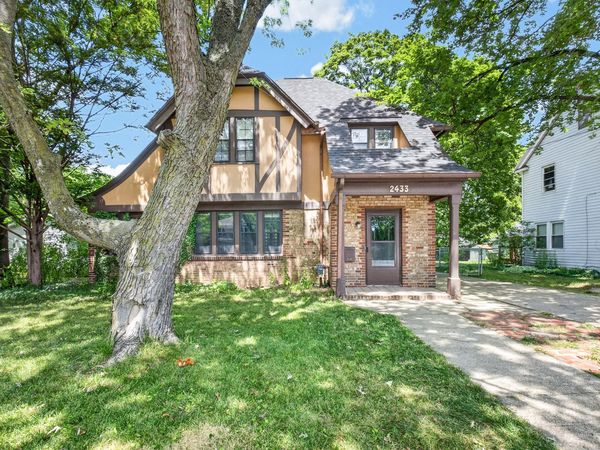 2433 E Main Street, Kalamazoo, MI 49048