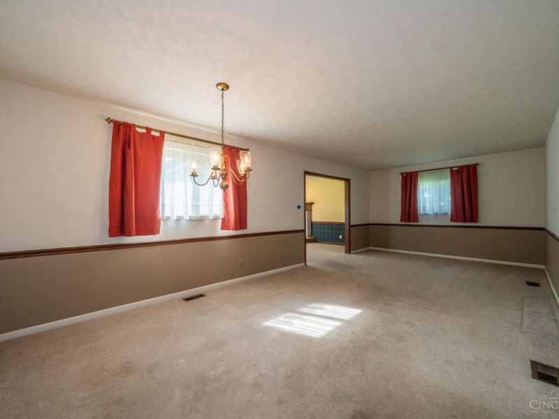 4510 Parklawn Drive, Kettering, OH 45440 Photo 8
