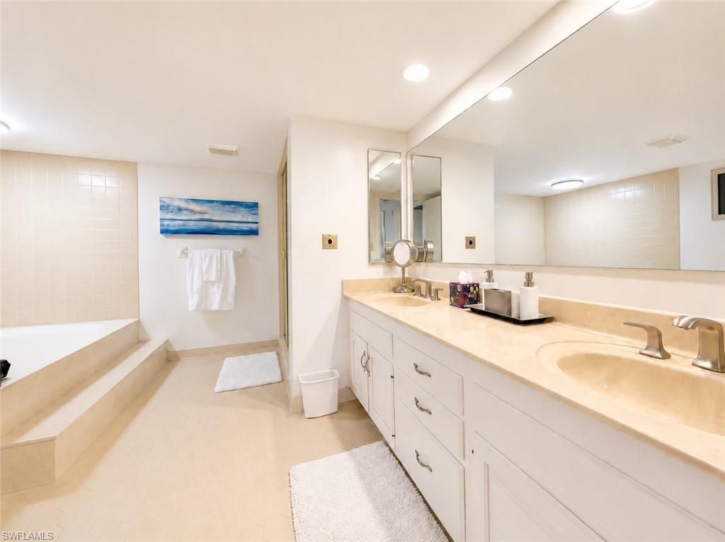 5601 Turtle Bay Dr, Unit 2003, Naples, FL 34108 Photo