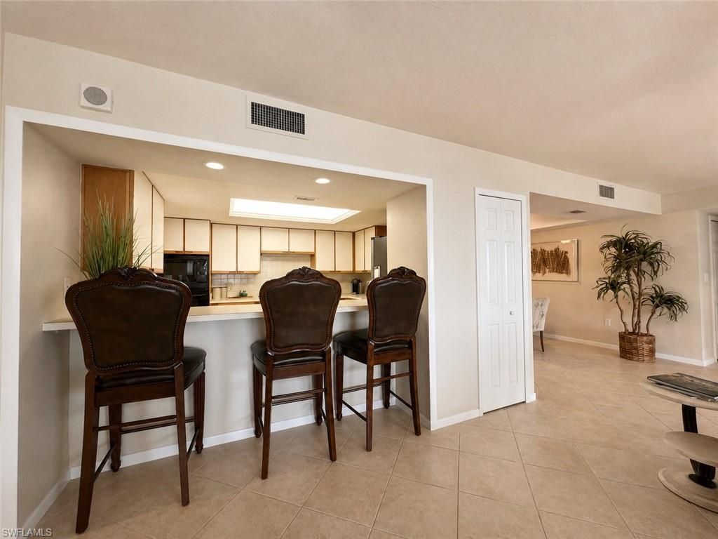 5601 Turtle Bay Dr, Unit 2003, Naples, FL 34108 Photo