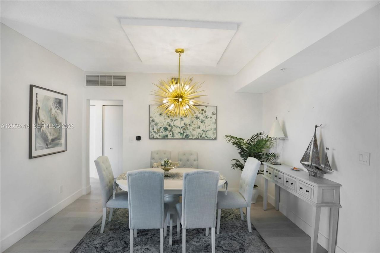 335 S Biscayne Blvd, Unit 3808, Miami, FL 33131 Photo
