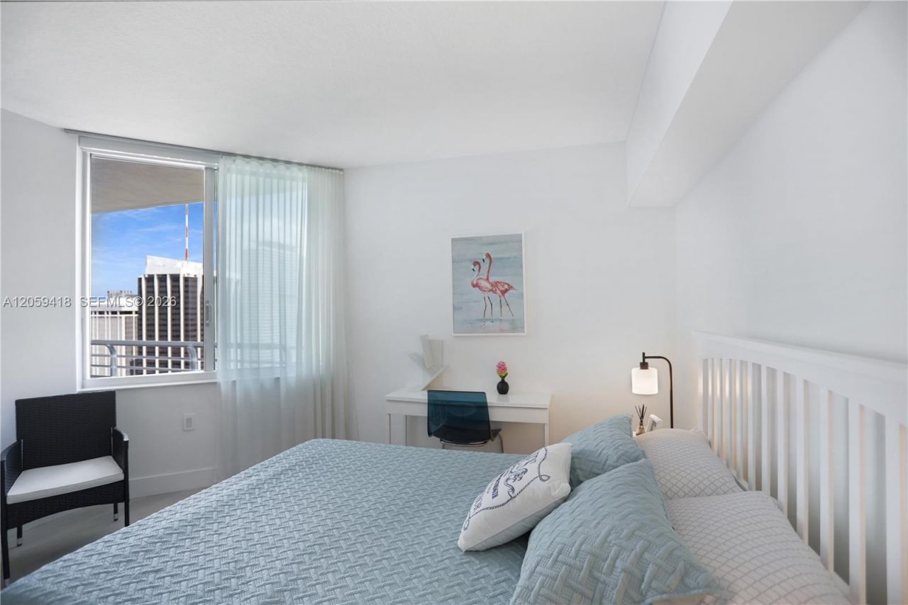 335 S Biscayne Blvd, Unit 3808, Miami, FL 33131 Photo