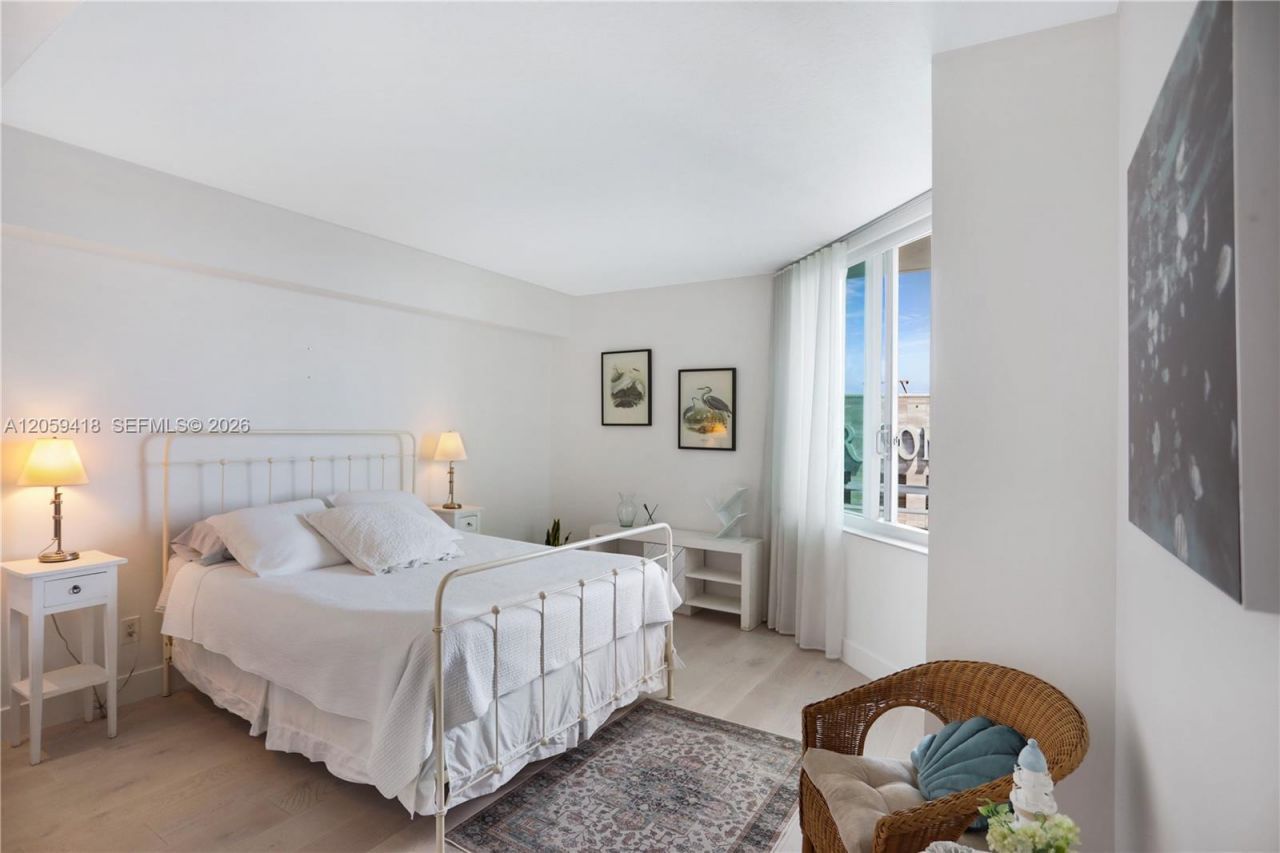 335 S Biscayne Blvd, Unit 3808, Miami, FL 33131 Photo