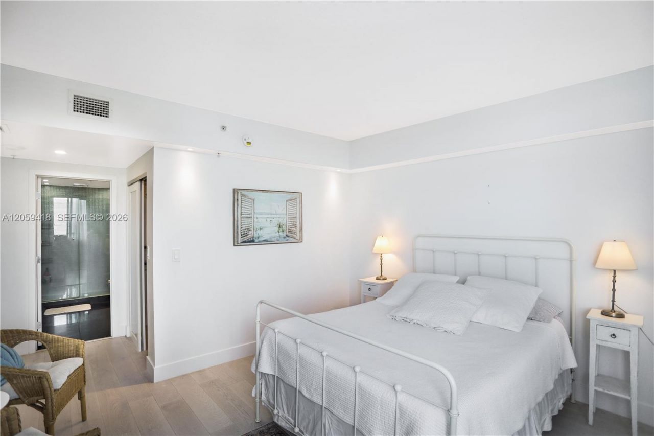 335 S Biscayne Blvd, Unit 3808, Miami, FL 33131 Photo