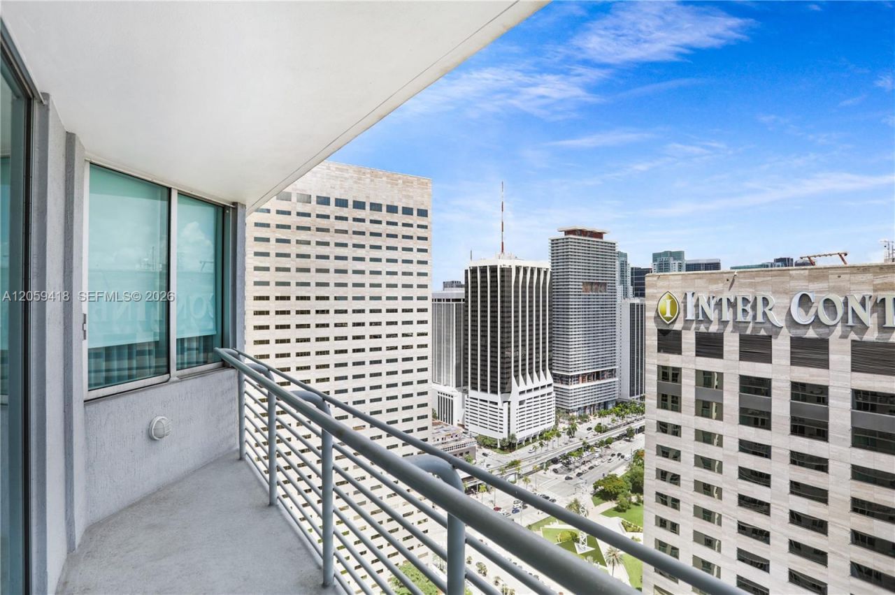335 S Biscayne Blvd, Unit 3808, Miami, FL 33131 Photo