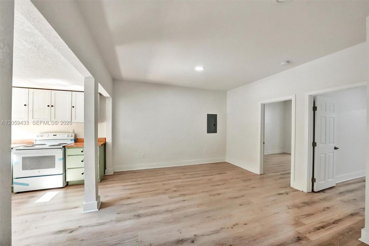244 SW 14th Ave , Miami, FL 33135 Photo