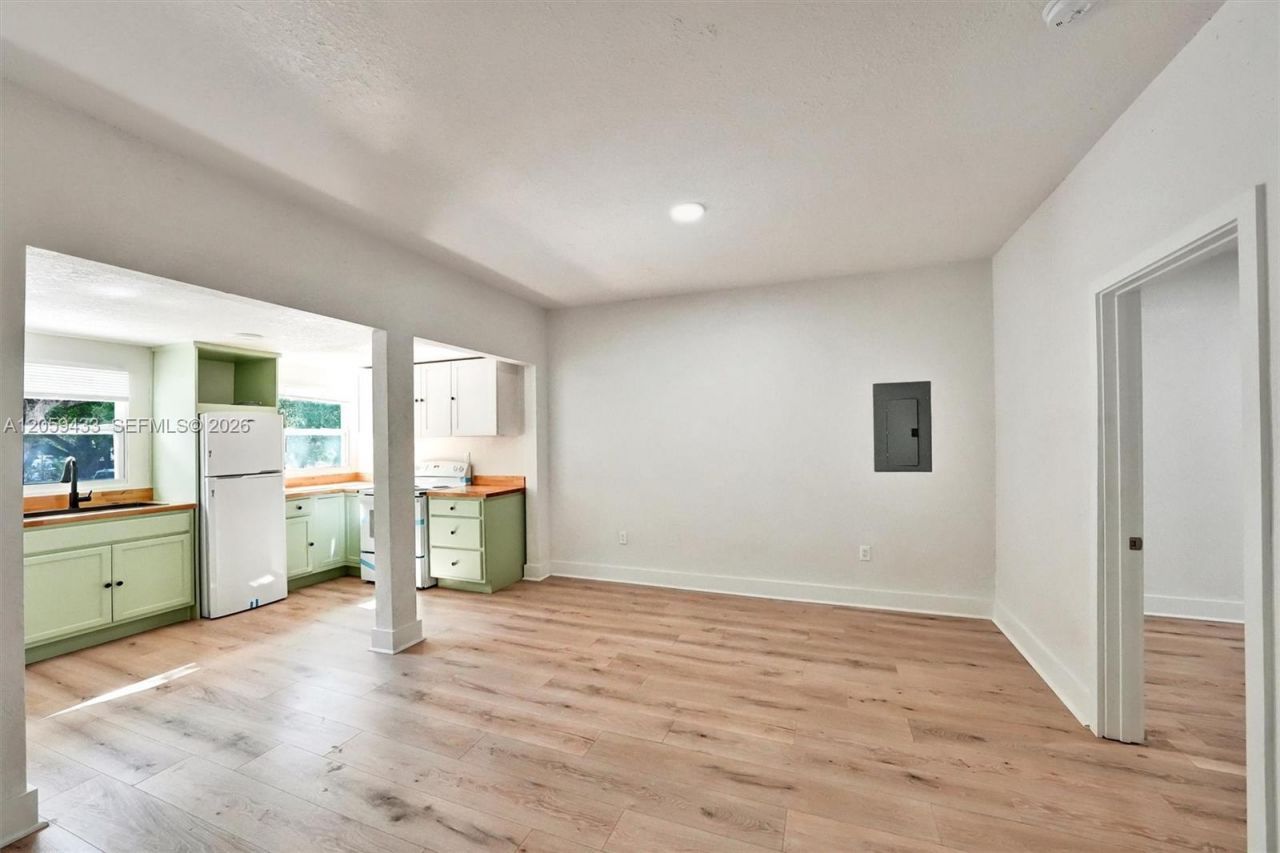 244 SW 14th Ave , Miami, FL 33135 Photo