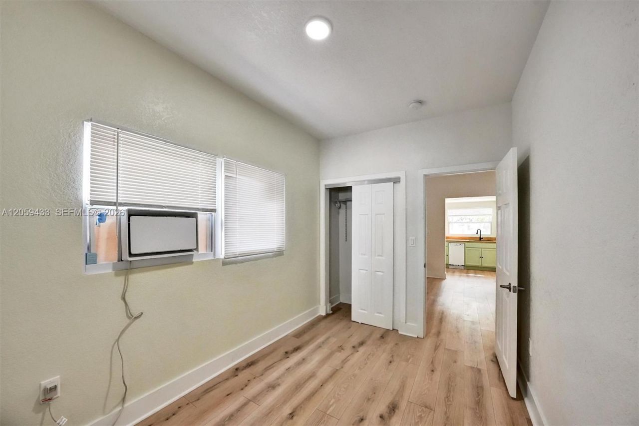244 SW 14th Ave , Miami, FL 33135 Photo