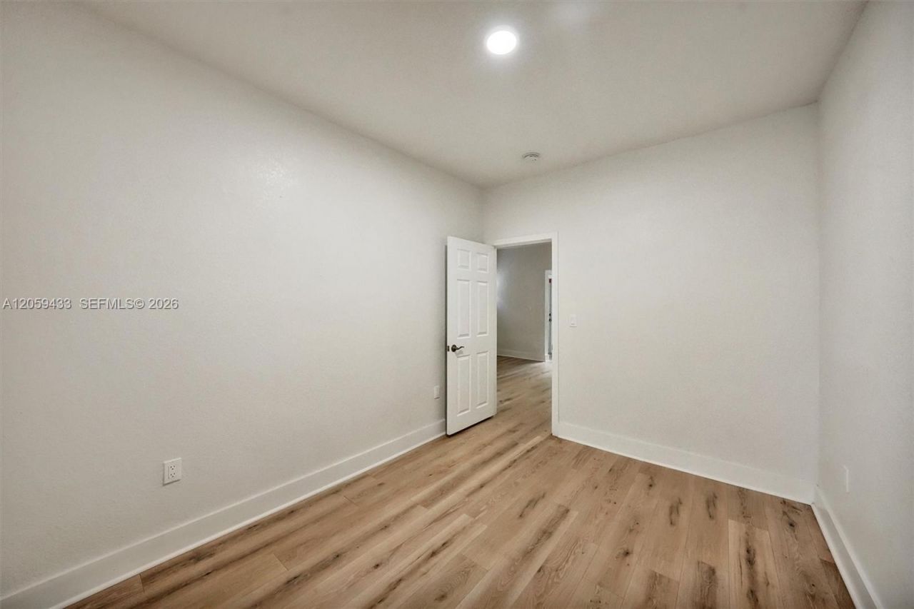 244 SW 14th Ave , Miami, FL 33135 Photo