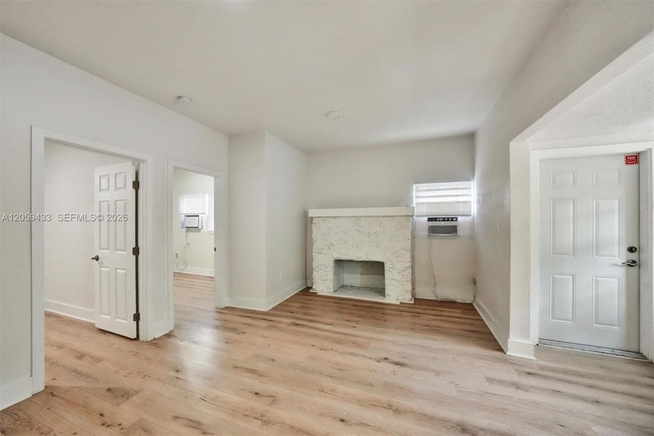 244 SW 14th Ave , Miami, FL 33135 Photo