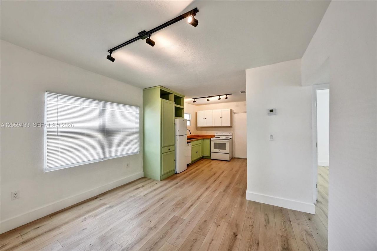 244 SW 14th Ave , Miami, FL 33135 Photo