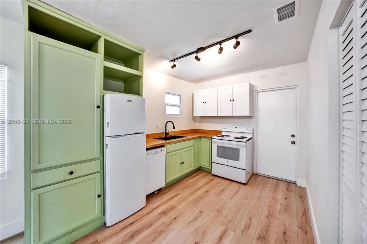 244 SW 14th Ave , Miami, FL 33135 Photo