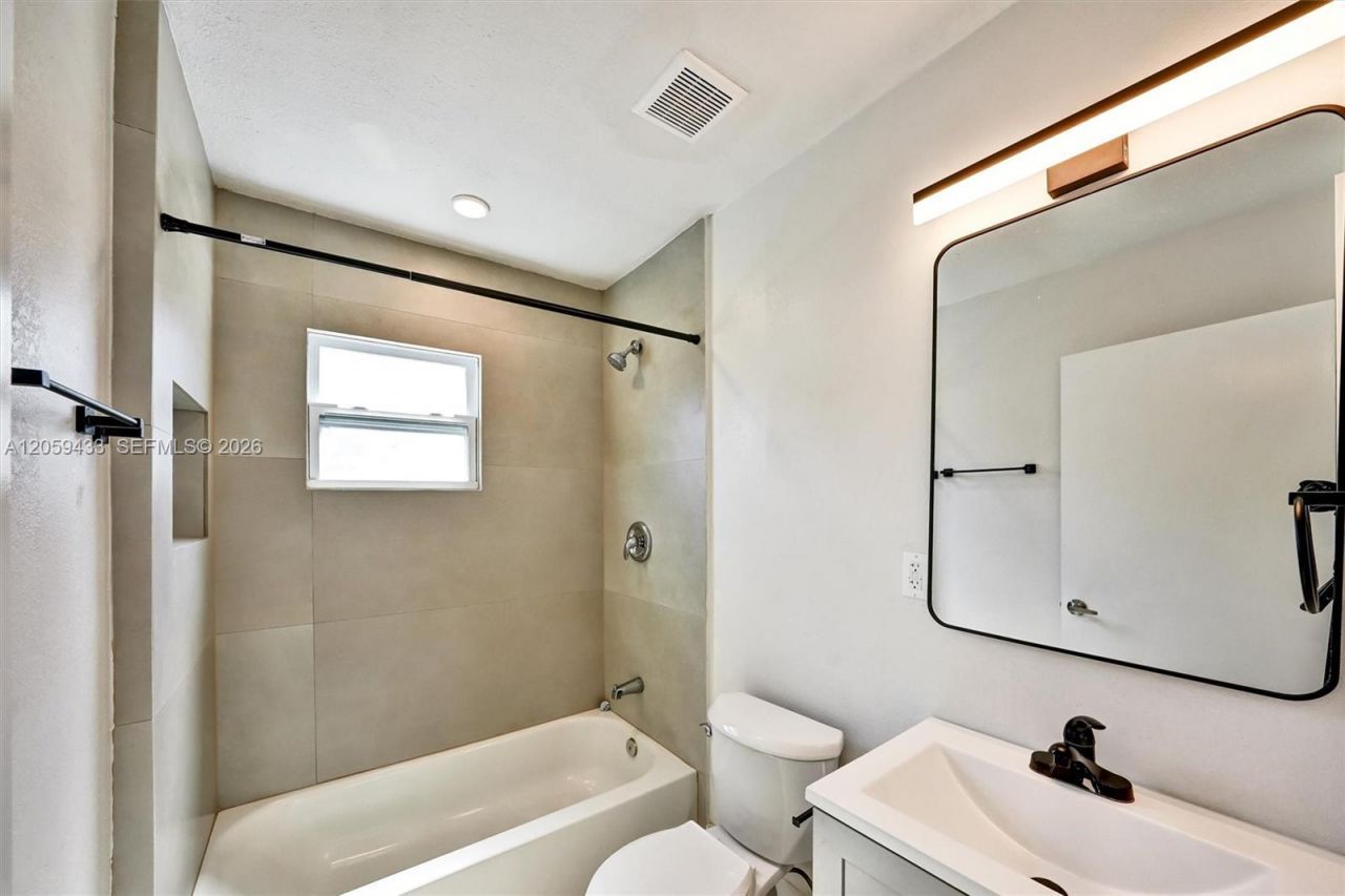 244 SW 14th Ave , Miami, FL 33135 Photo