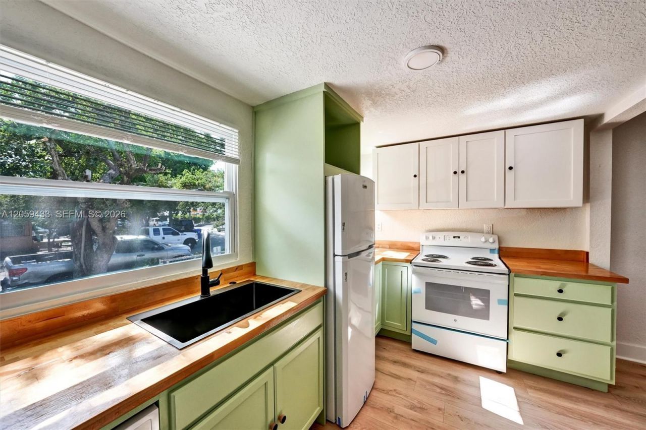244 SW 14th Ave , Miami, FL 33135 Photo