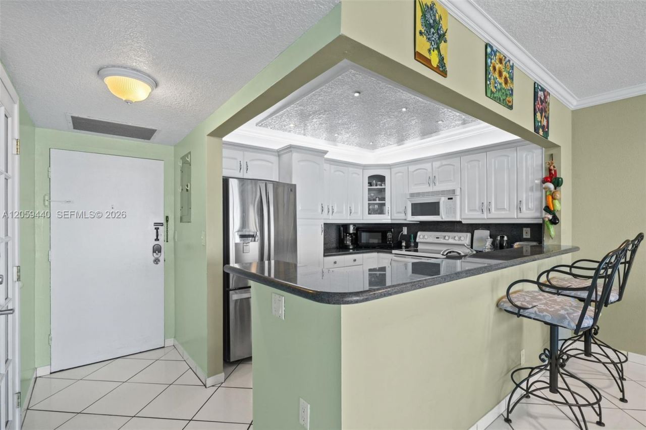 3725 S Ocean Dr, Unit 1204, Hollywood, FL 33019 Photo