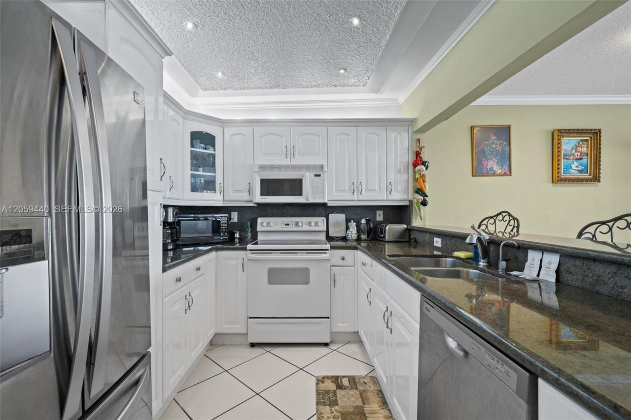 3725 S Ocean Dr, Unit 1204, Hollywood, FL 33019 Photo