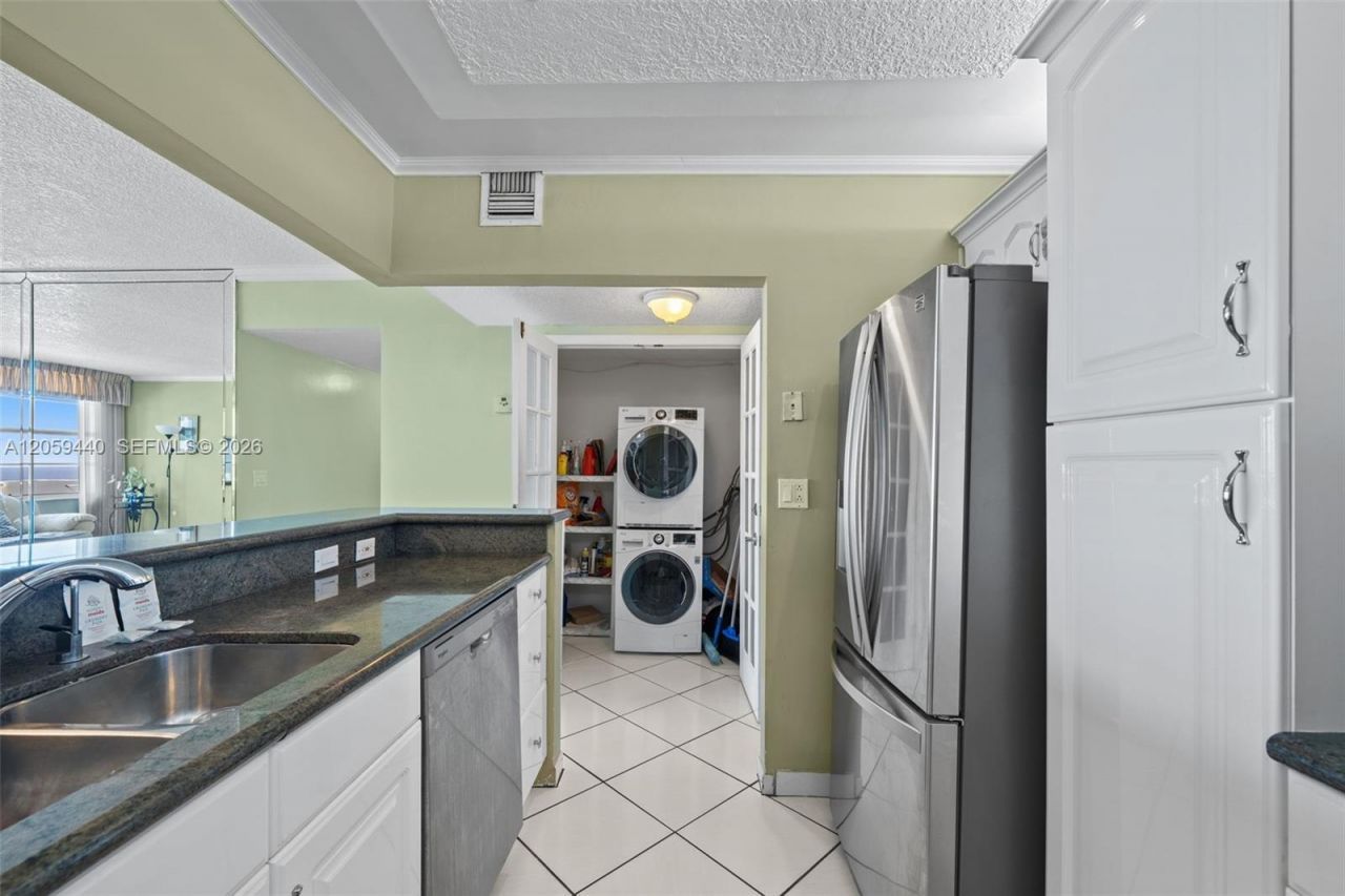 3725 S Ocean Dr, Unit 1204, Hollywood, FL 33019 Photo
