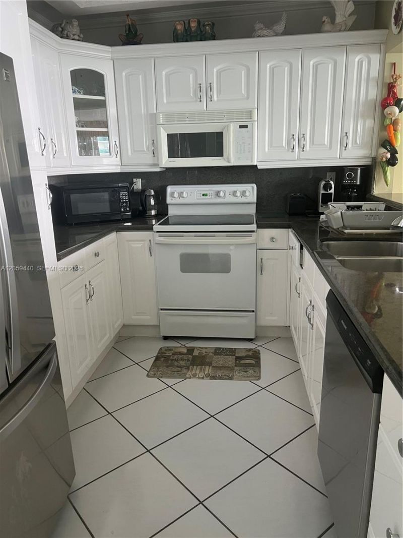 3725 S Ocean Dr , Unit 1204, Hollywood, FL 33019 Photo
