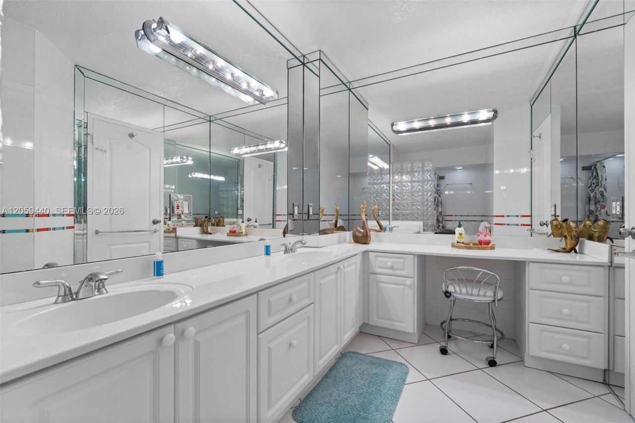 3725 S Ocean Dr, Unit 1204, Hollywood, FL 33019 Photo