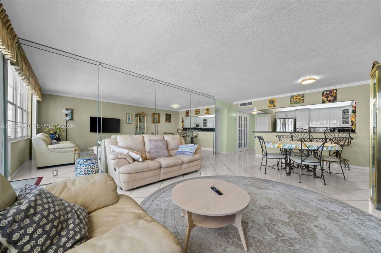 3725 S Ocean Dr, Unit 1204, Hollywood, FL 33019 Photo