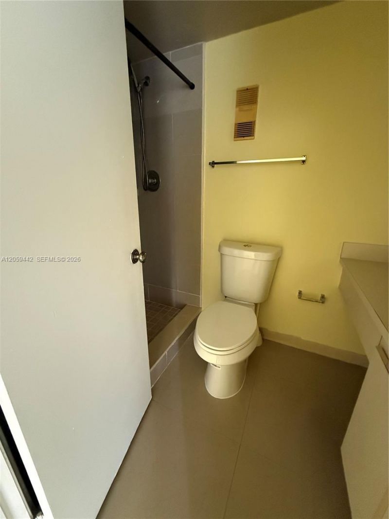 8740 N Sherman Cir, Unit 402, Miramar, FL 33025 Photo