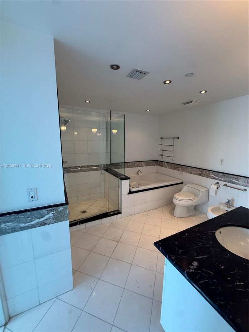 540 West Ave , Unit 1013, Miami Beach, FL 33139 Photo