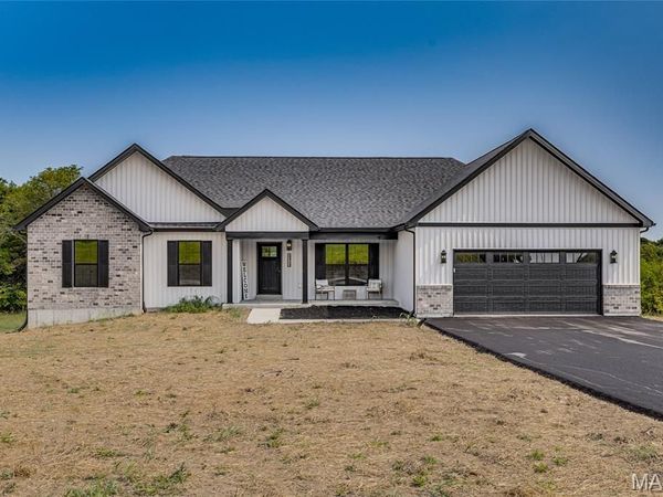 4313 Whispering Woods Road, Farmington, MO 63640
