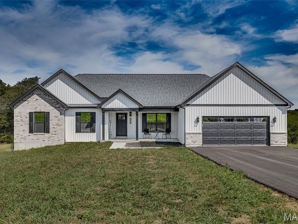 4313 Whispering Woods Road, Farmington, MO 63640
