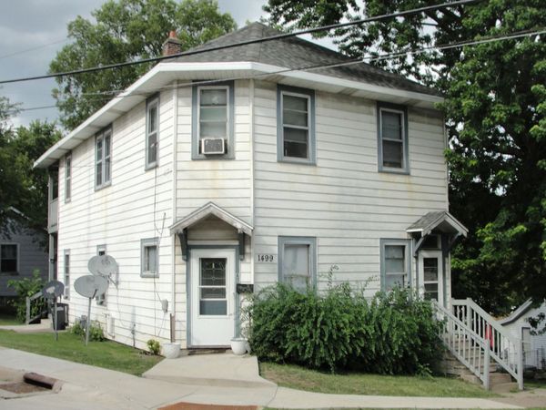 1499 W 3rd Street, Dubuque, IA 52001