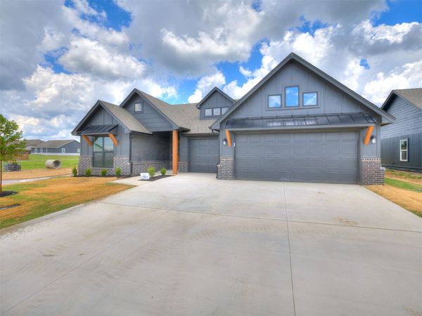 7613 E 89th Street North , Owasso, OK 74055