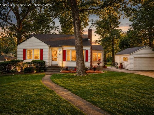 24 Indian Trail , Merrillville, IN 46410